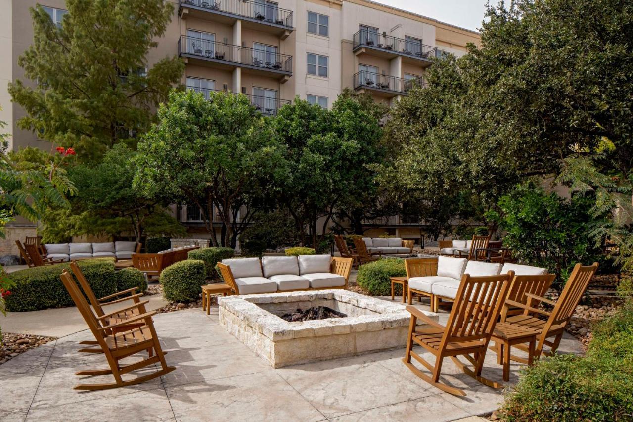 Hilton San Antonio Hill Country Hotel Exterior foto